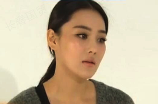 张馨予5年前素颜：受访旧照（组图）