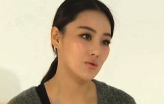 张馨予5年前素颜：受访旧照（组图）