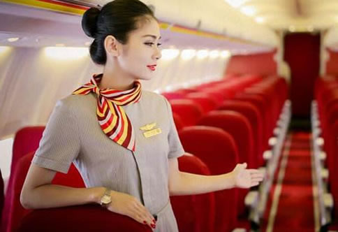 空姐工资:空姐薪水高吗一个月到底有多少揭晓 空姐工资:空姐薪水高吗一个月到底有多少揭晓