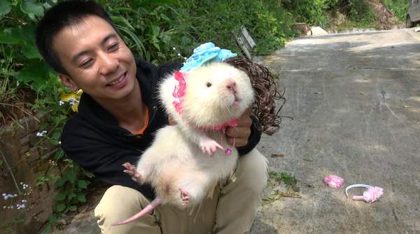 过节就要打扮得漂漂亮亮的