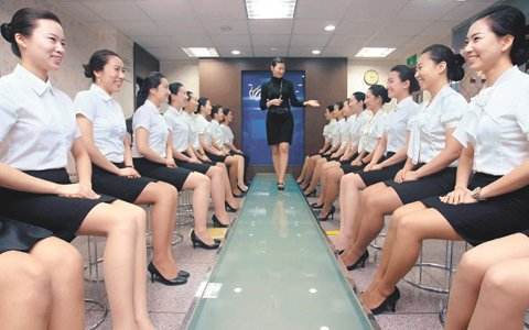 揭空姐工资待遇：一位做了6年的空姐给出的答案