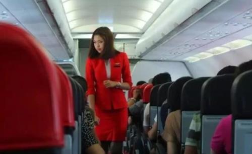 揭空姐工资待遇：一位做了6年的空姐给出的答案