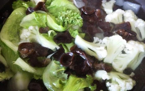 这菜竟是癌症克星医生抢着吃:餐桌常见一物(图) 这菜竟是癌症克星医生抢着吃:餐桌常见一物(图)