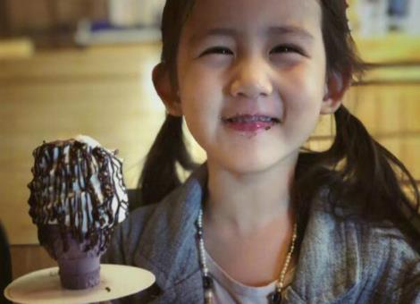 孙莉晒多妹萌照:可爱呆萌(图) 孙莉晒多妹萌照:可爱呆萌(图)