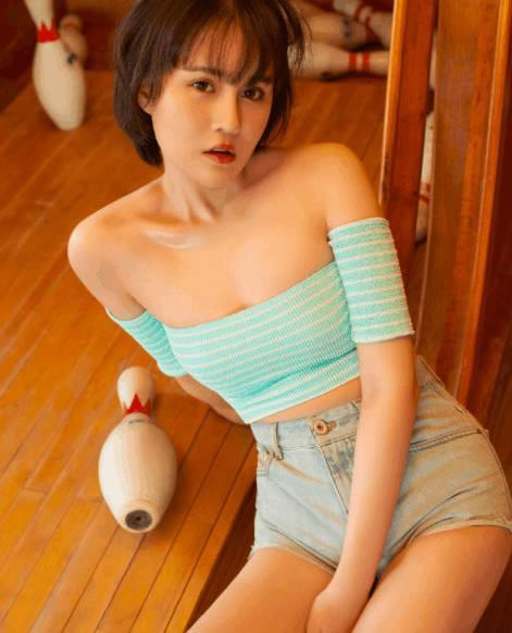 赵本山女儿晒自拍：球球火辣身材真好看（图）