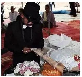 冥婚照片之谜:揭开一张诡异的冥婚照片是怎么回事 冥婚照片之谜:揭开一张诡异的冥婚照片是怎么回事