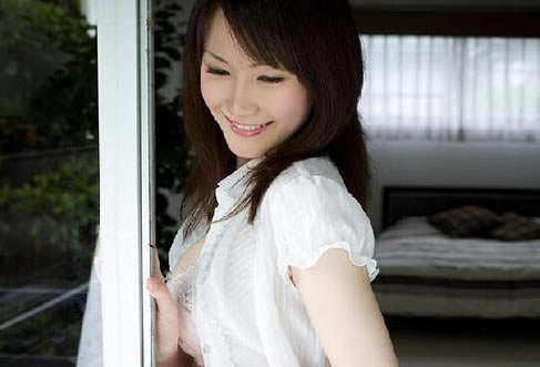 大桥未久作品图片：甜美清纯大桥未久资料简介