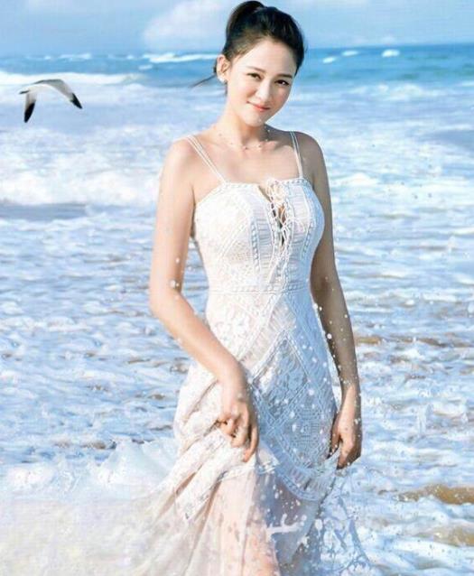 陈乔恩御姐范亮相：优雅性感御姐范十足（图）