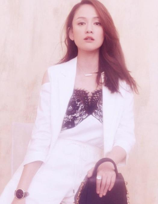 陈乔恩御姐范亮相：优雅性感御姐范十足（图）