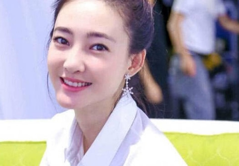 杨洋偶遇王丽坤 杨洋偶遇王丽坤