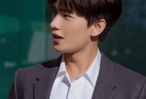 杨洋偶遇王丽坤 杨洋偶遇王丽坤