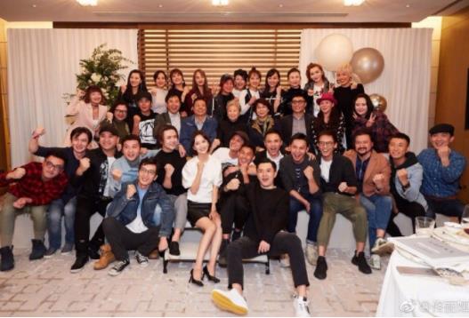 秋雅和佟丽娅是同学：十周年大聚会还遇见了温太医