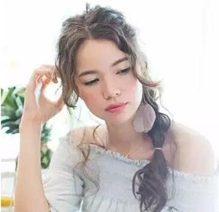 25种公主发型扎法图解：2018流行公主发型绝美女神