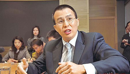 李泽楷个人资料:梁洛施和李泽楷及儿子近照(图) 李泽楷个人资料:梁洛施和李泽楷及儿子近照(图)