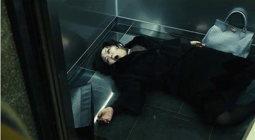 猫看见死亡的双眼：剧情简介剧照精彩截图