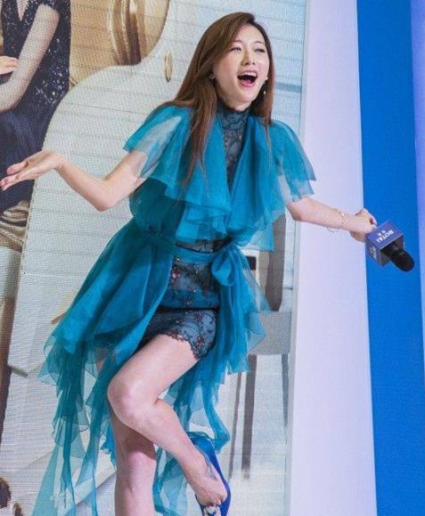 林志玲卖萌扮少女：嘟嘴卖萌轻装上阵少女十足（图）