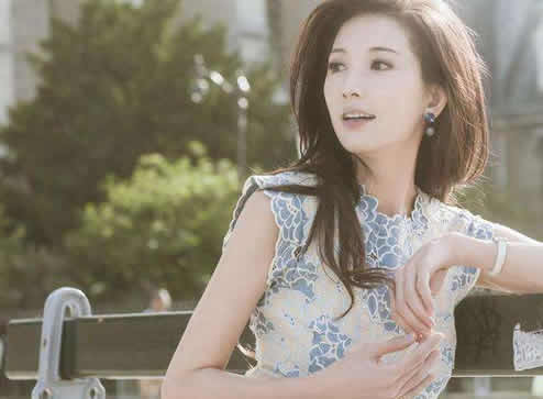 林志玲卖萌扮少女：嘟嘴卖萌轻装上阵少女十足（图）