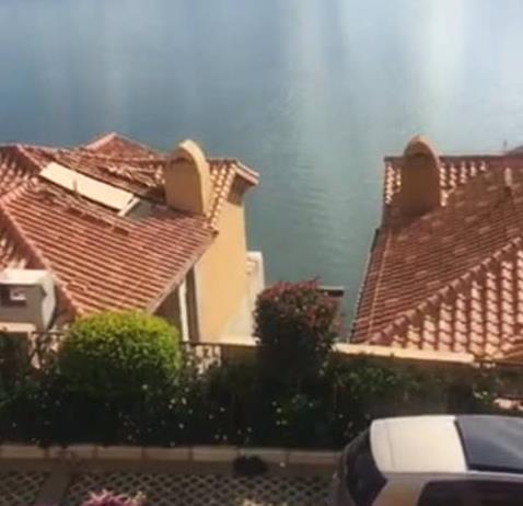 王菲豪华别墅曝光:别墅外观美景(图) 王菲豪华别墅曝光:别墅外观美景(图)