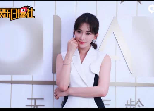 林志玲西装裙秀美腿：甜笑气质亲和力十足（图）