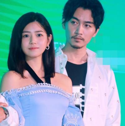 陈晓陈妍希罕见同框：一场遇见爱情的旅行甜蜜瞬间