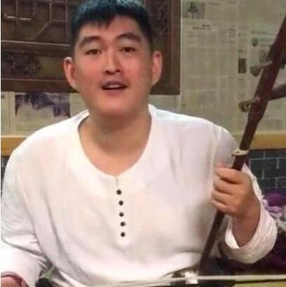 赵本山儿子近照:21岁儿子多才多艺(图) 赵本山儿子近照:21岁儿子多才多艺(图)