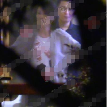 俞飞鸿和神秘男过夜：同居了？疑似恋情曝光（图）