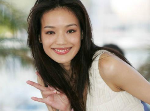 杨紫是艺名原名是什么:未见其人先闻其名明星艺名盘点 杨紫是艺名原名是什么:未见其人先闻其名明星艺名盘点