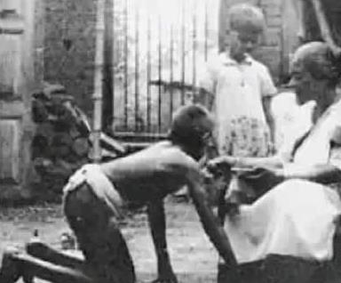 世界十大兽孩：自然中野兽养大的孩子都经历了什么