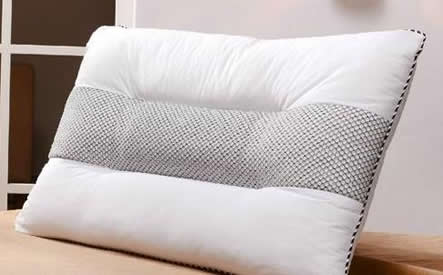 枕头不是用来枕头许多人都枕错了(正确使用枕头) 枕头不是用来枕头许多人都枕错了(正确使用枕头)