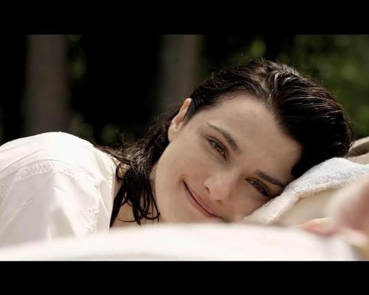 把腿张开绑在床上弄你：电影年轻气盛发剧情剧照