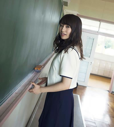 樱井玲香个人资料简介：最新樱井玲香出道作品图片