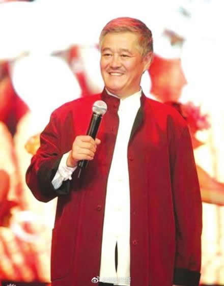 疑似赵本山照片被当遗像:事件怎么回事来看看(图) 疑似赵本山照片被当遗像:事件怎么回事来看看(图)