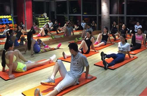 阿姨咳嗽脊柱骨折:骨质疏松是主因,揭其症状及预防 阿姨咳嗽脊柱骨折:骨质疏松是主因,揭其症状及预防