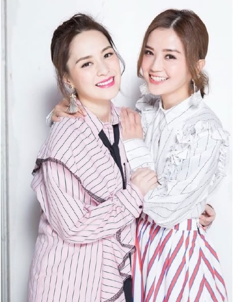 时尚穿搭Twins姐妹花合体美照 时尚穿搭Twins姐妹花合体美照