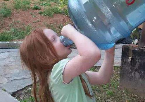 晚上九点之后千万别做这些事情(应好好享受生活) 晚上九点之后千万别做这些事情(应好好享受生活)