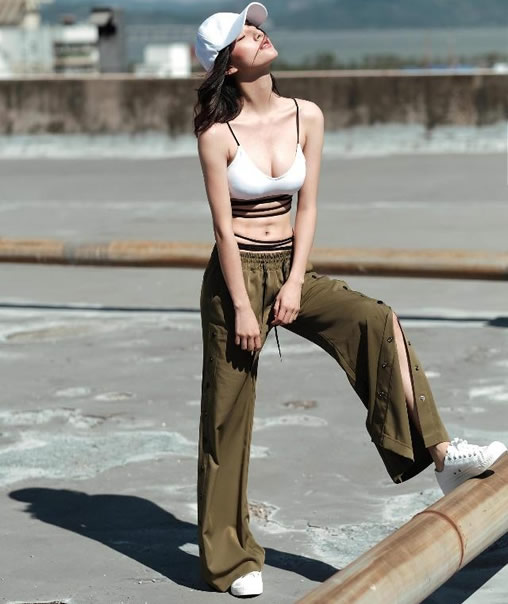 国民老公王思聪程雅婷日本合照:甜蜜互动恋情曝光 国民老公王思聪程雅婷日本合照:甜蜜互动恋情曝光