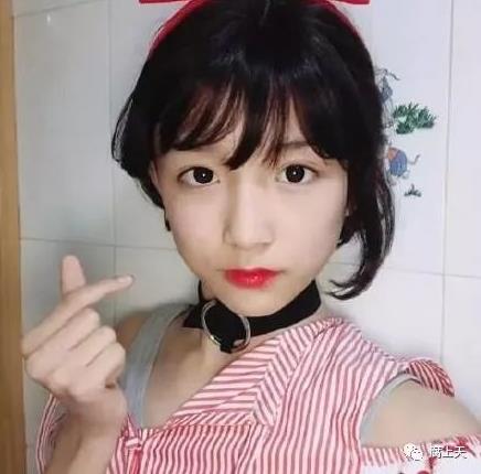 艾比是谁男孩还是女孩：网红艾比资料不化妆生活照