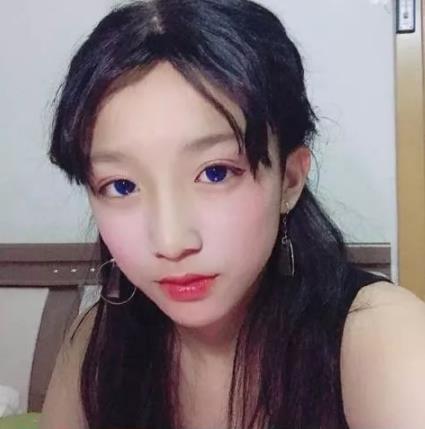 艾比是谁男孩还是女孩：网红艾比资料不化妆生活照