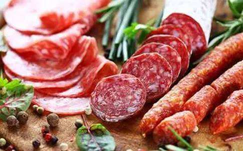 高血压的罪魁祸首不是盐而是它：多吃7种食物降血压