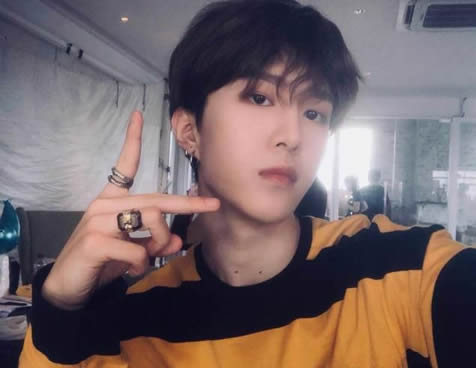 范冰冰范丞丞旧照:甜笑一家人(图) 范冰冰范丞丞旧照:甜笑一家人(图)