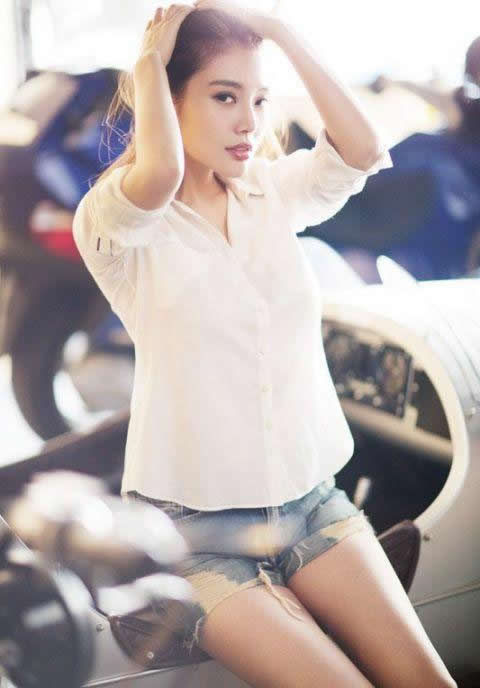 徐冬冬双11前夕宣布恋情:幸福甜蜜(图) 徐冬冬双11前夕宣布恋情:幸福甜蜜(图)