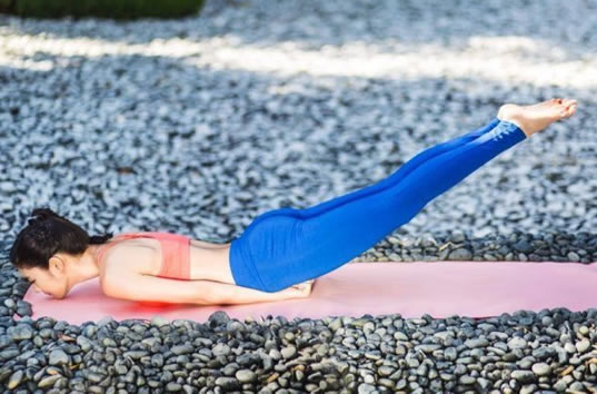 亚洲第一美女巨乳翘臀：晒性感健身照身材比例完美