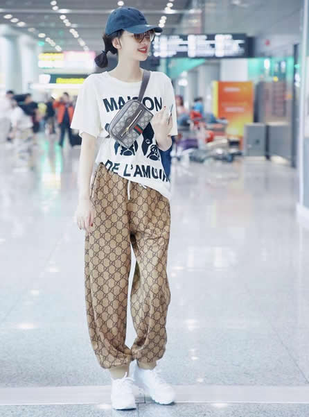 孙怡穿西装秀美腿：一双美腿干练美人（图）