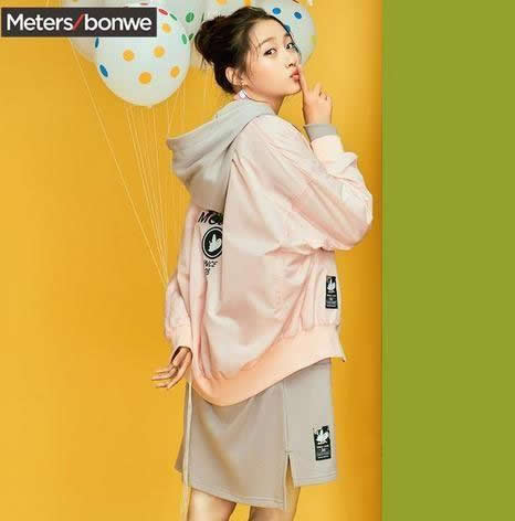 关晓彤穿男友风外套：关晓彤穿衣同款盘点