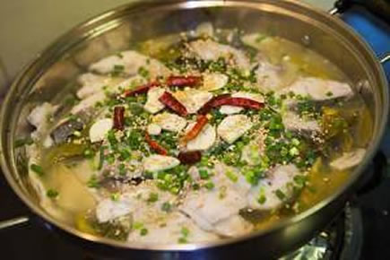 酸菜鱼的做法:饭店大厨教你美味酸菜鱼怎么做的 酸菜鱼的做法:饭店大厨教你美味酸菜鱼怎么做的