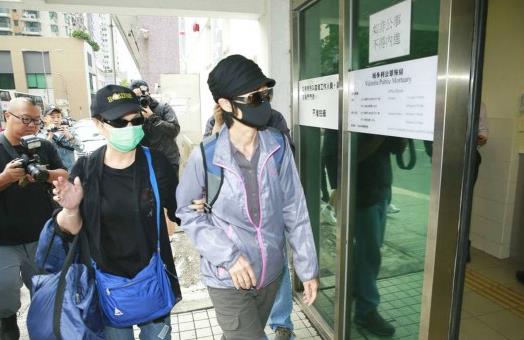 蓝洁瑛出殡火化：姐姐低调送行（组图）