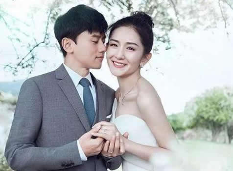 张杰谢娜变口罩cp:低调出镜大方牵手(图) 张杰谢娜变口罩cp:低调出镜大方牵手(图)