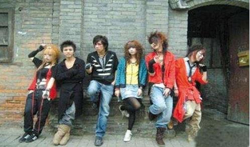 非主流是什么意思：大众潮流主张个性另类（图）