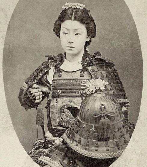 100年前各国女人形象介绍：穿衣打扮和气质（图）