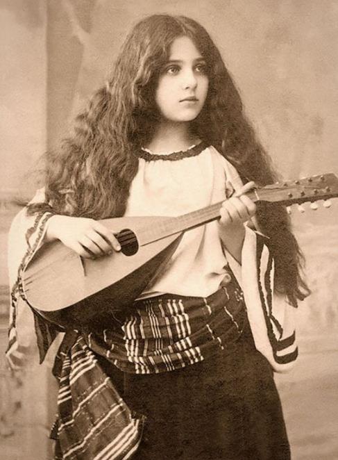 100年前各国女人形象介绍：穿衣打扮和气质（图）